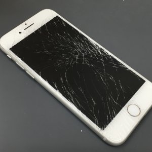 iPhone 6S 液晶交換