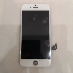 iPhone 8 パネル交換  画面修理 iPhone スマートフォン スマホ 携帯修理 埼玉県 滑川町