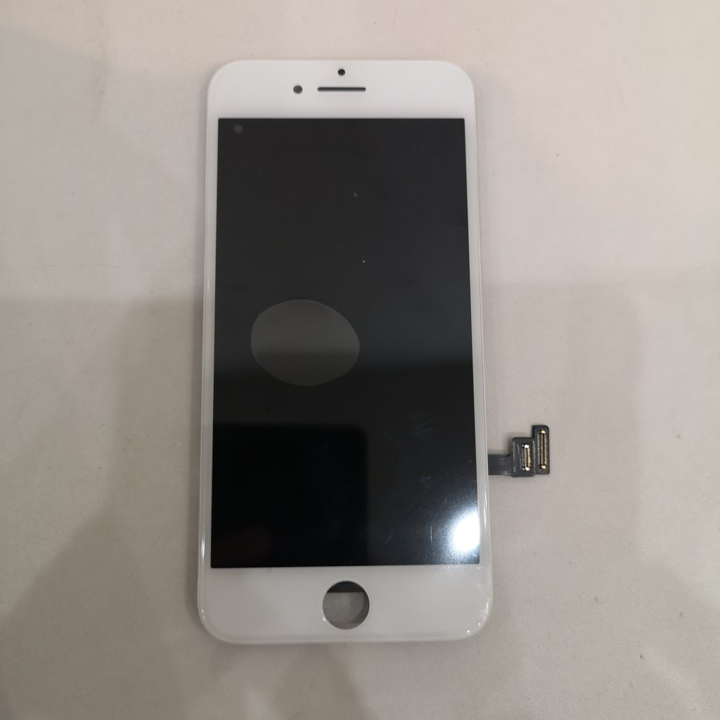 iPhone 8 パネル交換 画面割れ 画面修理 iPhone スマートフォン スマホ 携帯修理 川口市 西川口