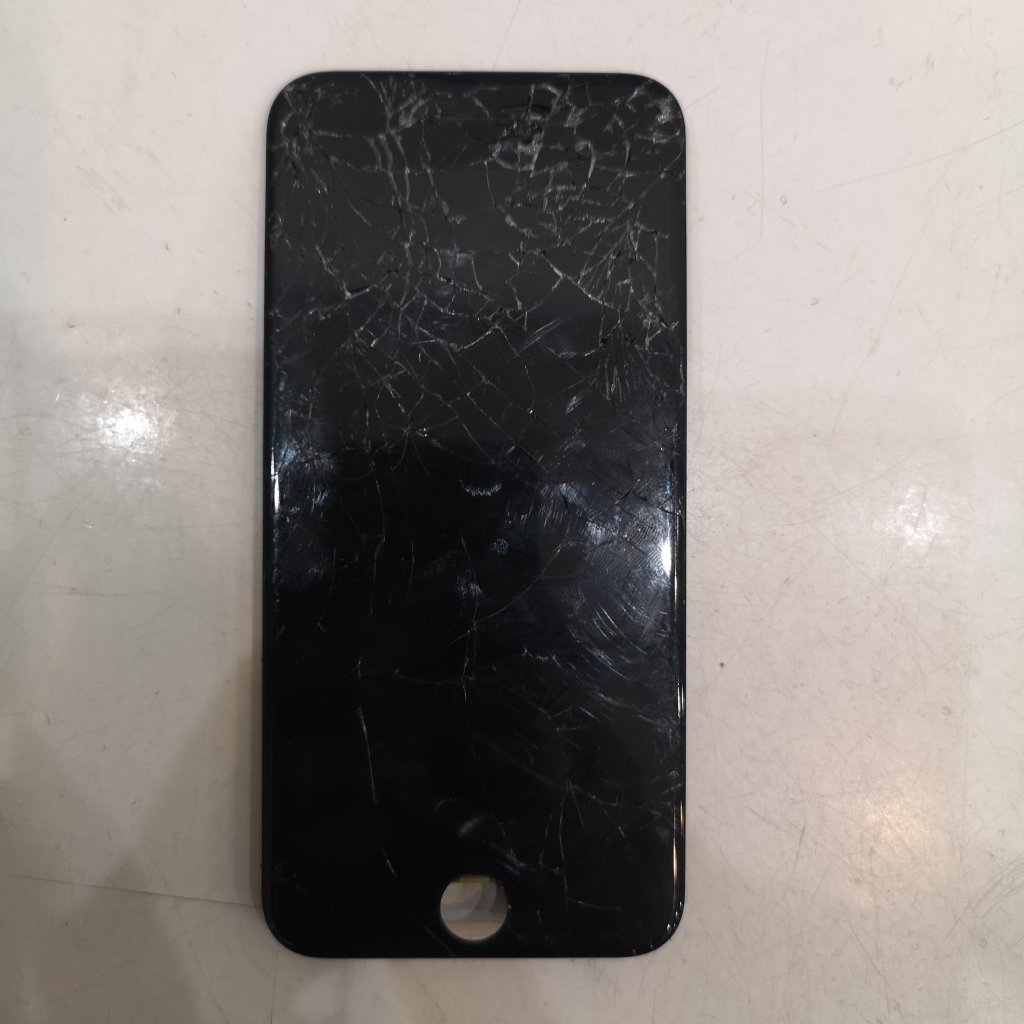 iPhone 7 パネル交換 スマートフォン スマホ 携帯修理 東京都 御徒町