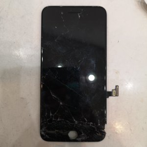 iPhone 8+ パネル交換 スマートフォン スマホ 携帯修理 川口市 西川口