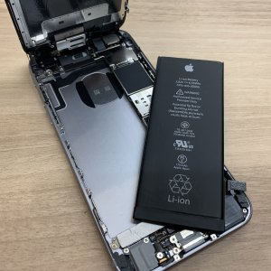 iPhone6S バッテリー交換
