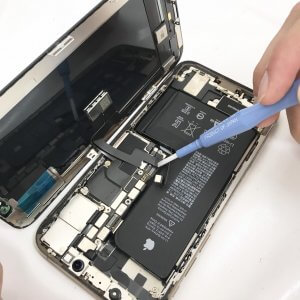 iPhoneXS　水没修理