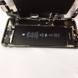 iPhone8＋ 水没修理