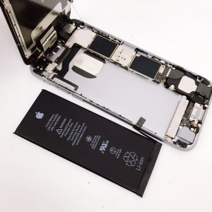 iPhone6S バッテリー交換