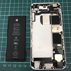 iPhone6S　バッテリー交換
