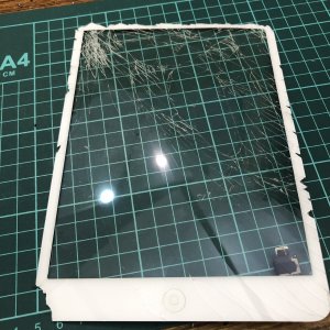 iPad mini2 画面割れ修理