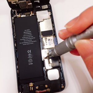 イオン新潟青山店 iPhone5バッテリー交換