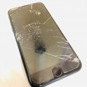 上越店 iPhone7 液晶交換