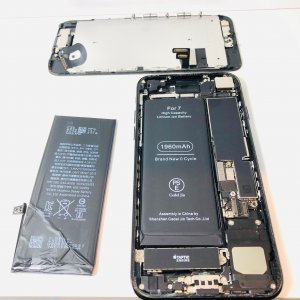 上越店 iPhone7 バッテリー交換