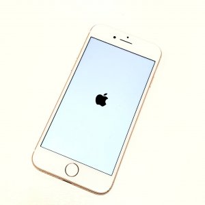 上越店 iPhone8 液晶交換