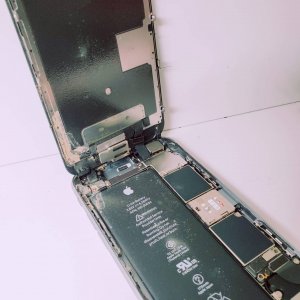 上越店 iPhone6S バッテリー交換