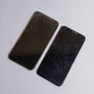 上越店 iPhoneXS 液晶交換