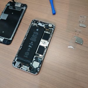 iPhone6S パネル・ライトニング交換
