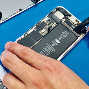 イオン新潟青山店 iPhone7バッテリー交換修理