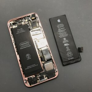 iPhone SE バッテリー交換