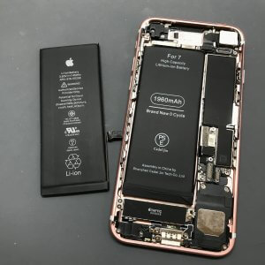 iPhone 7 バッテリー交換