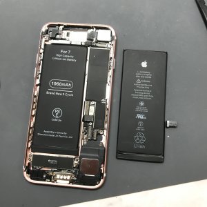 iPhone 7 バッテリー交換