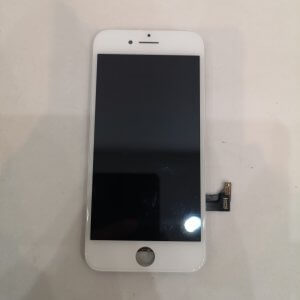 iPhone 8 パネル交換 スマートフォン スマホ 携帯修理 川口市 西川口