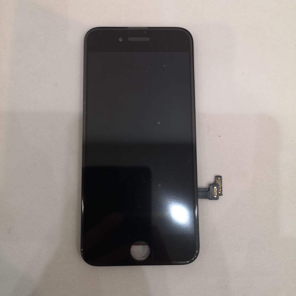 iPhone 8 パネル交換 スマートフォン スマホ 携帯修理 東京都 御徒町