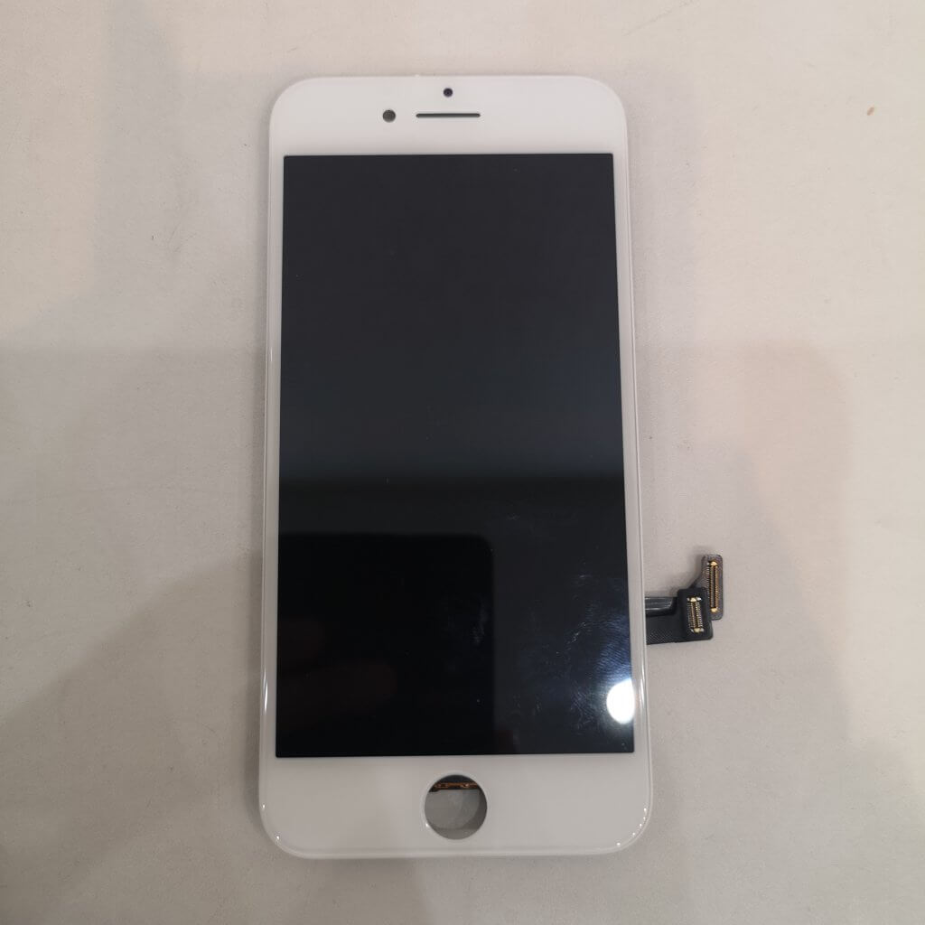 iPhone 8 パネル交換 スマートフォン スマホ 携帯修理 埼玉県 滑川町