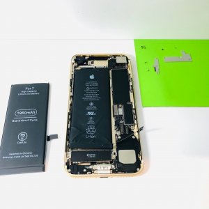 上越店 iPhone7 バッテリー交換