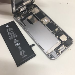 iPhone6S バッテリー交換