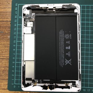iPad mini2バッテリー交換