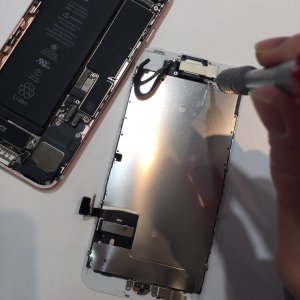 イオン新潟青山店 iPhone7フロントパネル交換修理