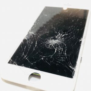 上越店 iPhone7 液晶交換