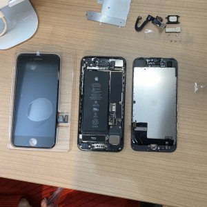 iPhone8 液晶交換