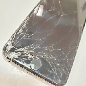 上越店 iPhone6S パネル交換