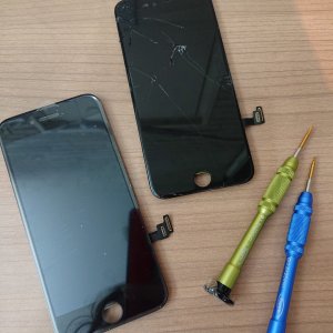 iPhone7 フロントパネル交換
