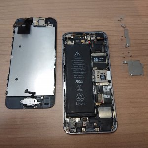 iPhone5s 水没修理