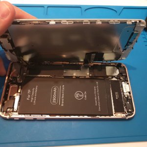 イオン新潟青山店 iPhone7+バッテリー交換修理