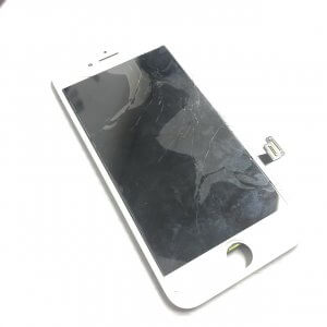 iPhone8　フロントパネル交換