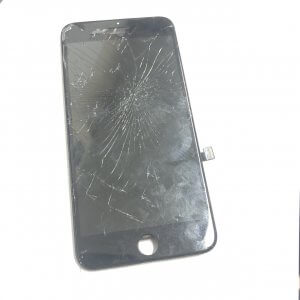 iPhone8＋　フロントパネル交換