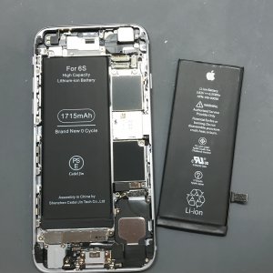 iPhone 6S バッテリー交換