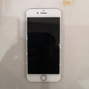 iPhone 8 パネル交換 スマートフォン スマホ 携帯修理 川口市 西川口