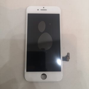 iPhone 8 パネル交換 スマートフォン スマホ 携帯修理 川口市 西川口