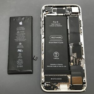 iPhone 8 バッテリー交換