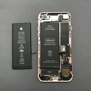 iPhone 7 バッテリー交換