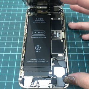 iPhone6S バッテリー交換