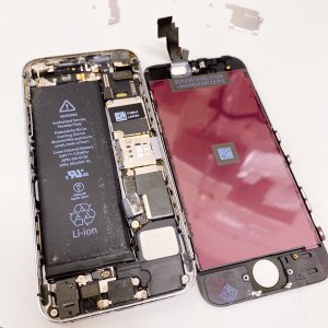 iPhone5S 液晶交換