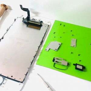 上越店 iPhone6S パネル交換