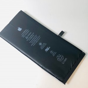 上越店 iPhone7P バッテリー交換