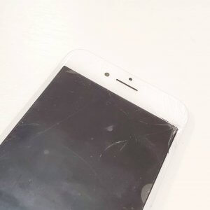 上越店 iPhone7 パネル交換