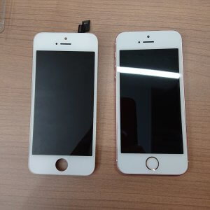 iPhoneSE 液晶交換