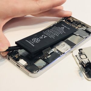 イオン新潟青山店 iPhone５バッテリー交換修理