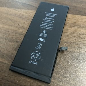 iPhone7+ バッテリー交換